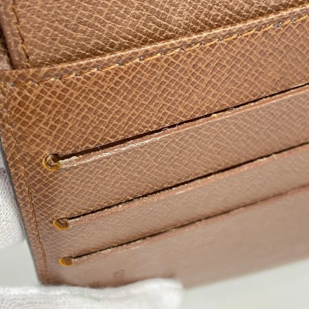 Louis Vuitton classic louis